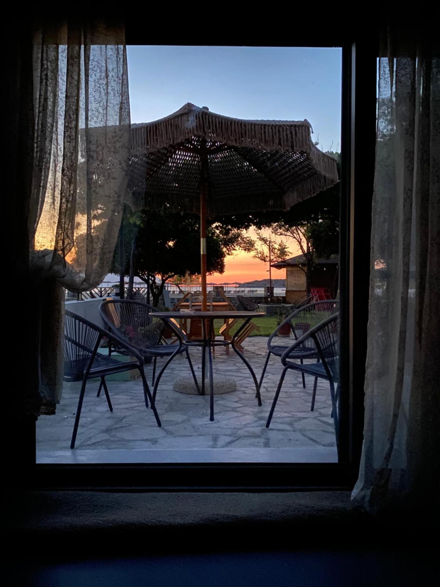 Akasti Slow Living Paralia Sikias Exterior photo